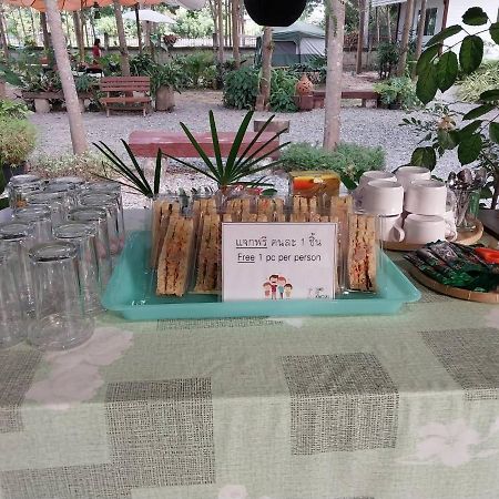 Sameikei Homestay Phrae Ngoại thất bức ảnh