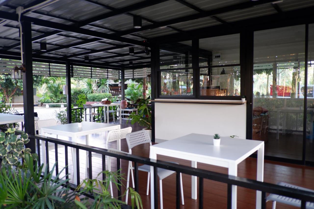 Sameikei Homestay Phrae Ngoại thất bức ảnh